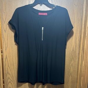Chic Black Short Sleeve Top with Zipper
